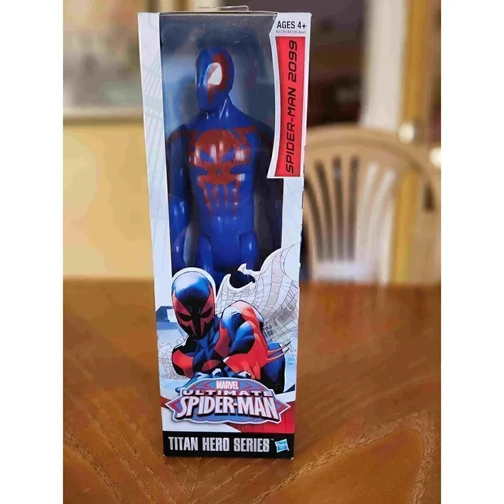 Marvel Ultimate Spiderman Titan Hero series